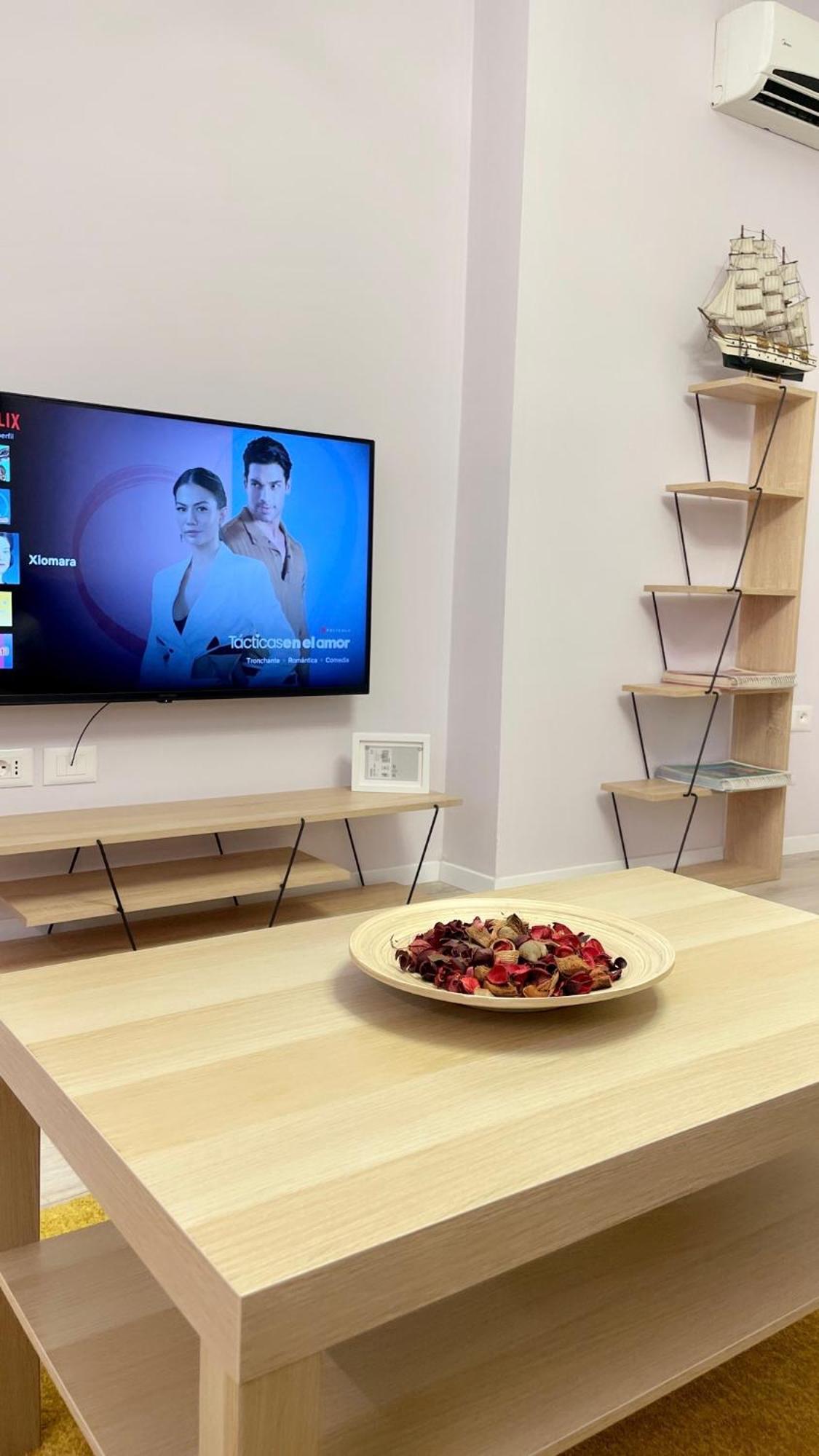 Lovely Apartment ティラナ エクステリア 写真